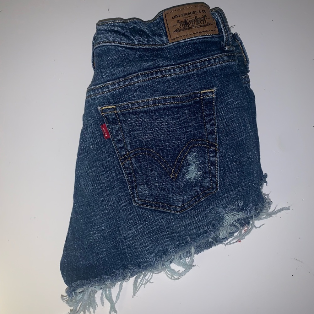 Levi shorts - Picture 6 of 7
